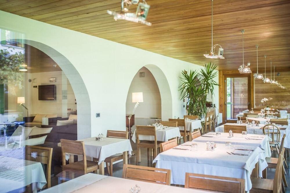 Hotel La Pergola Dependance Lignano Sabbiadoro Exterior foto